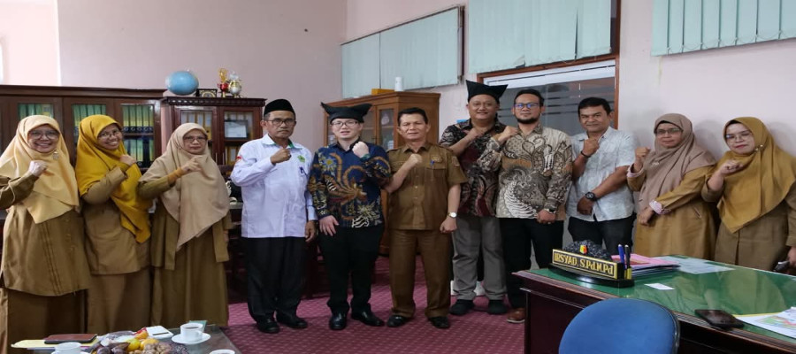 Menghadiri Acara Pembukaan Pelatihan Guru Matematika Se-kota solok (Penggunaan Kalkulator Saintifik Dalam Pembelajaran dengan CASIO )
